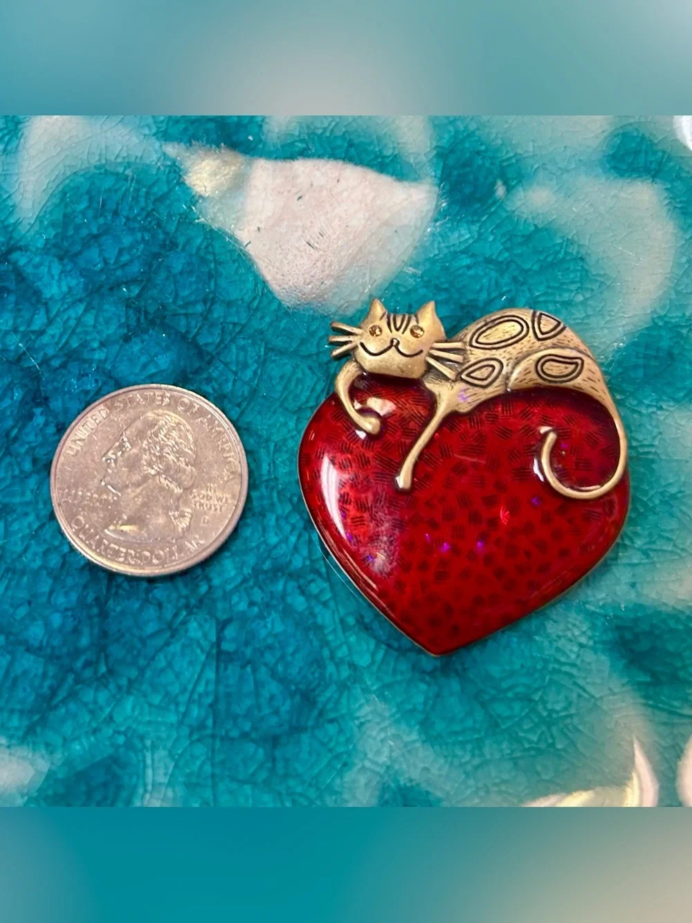 Adorable Cat Enamel Heart Vintage Brooch Pin